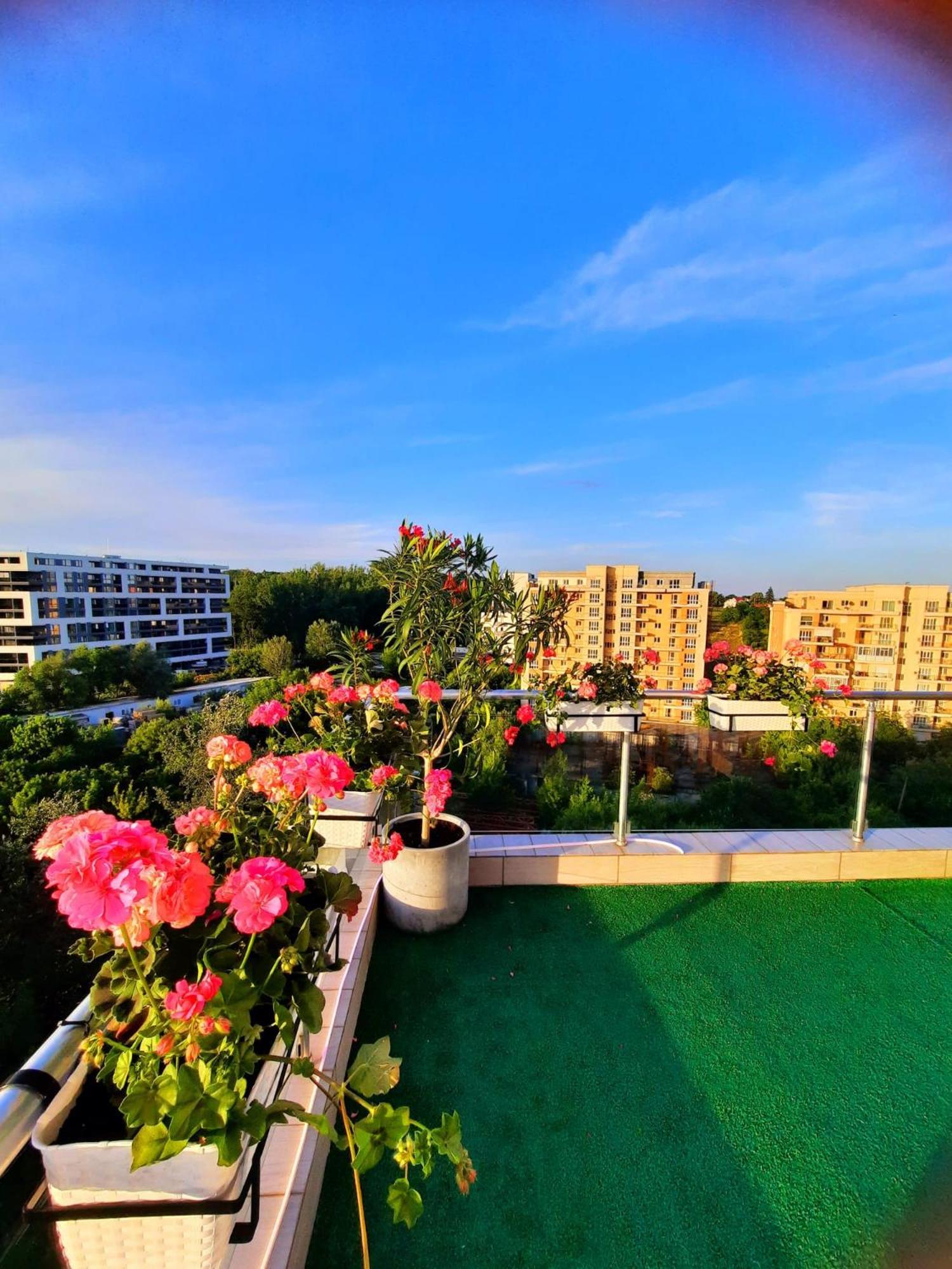 Ferienwohnung Penthouse View Aeroport Iasi 2 Exterior foto