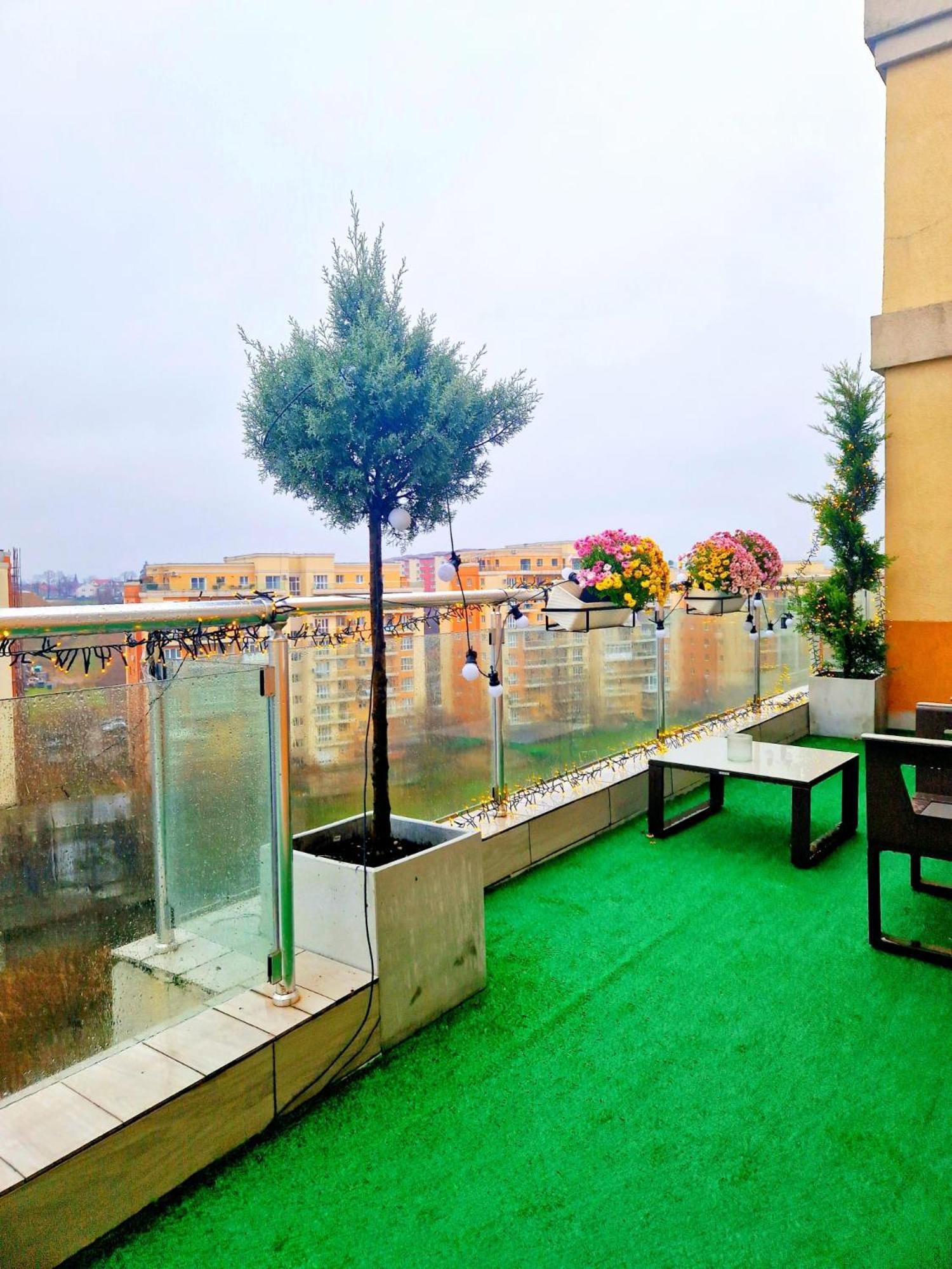 Ferienwohnung Penthouse View Aeroport Iasi 2 Exterior foto